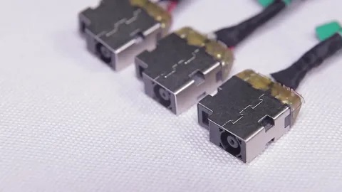 HP Laptop Şarj Soketi Değişimi Fiyat ve Süreç